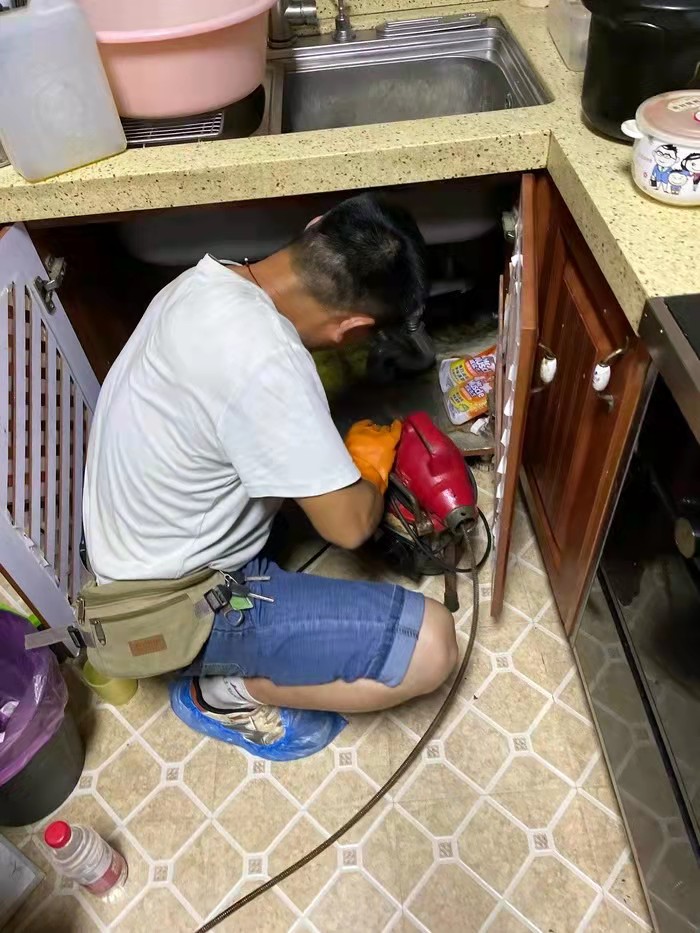 头屯河通下水道